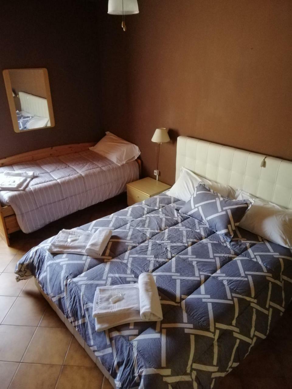 Agriturismo Licensi Del Bresa Villa Monzambano Exteriör bild