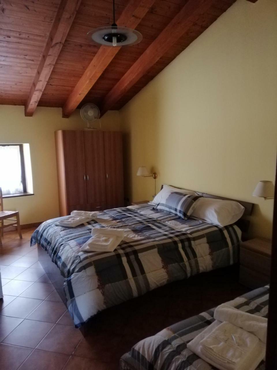 Agriturismo Licensi Del Bresa Villa Monzambano Exteriör bild