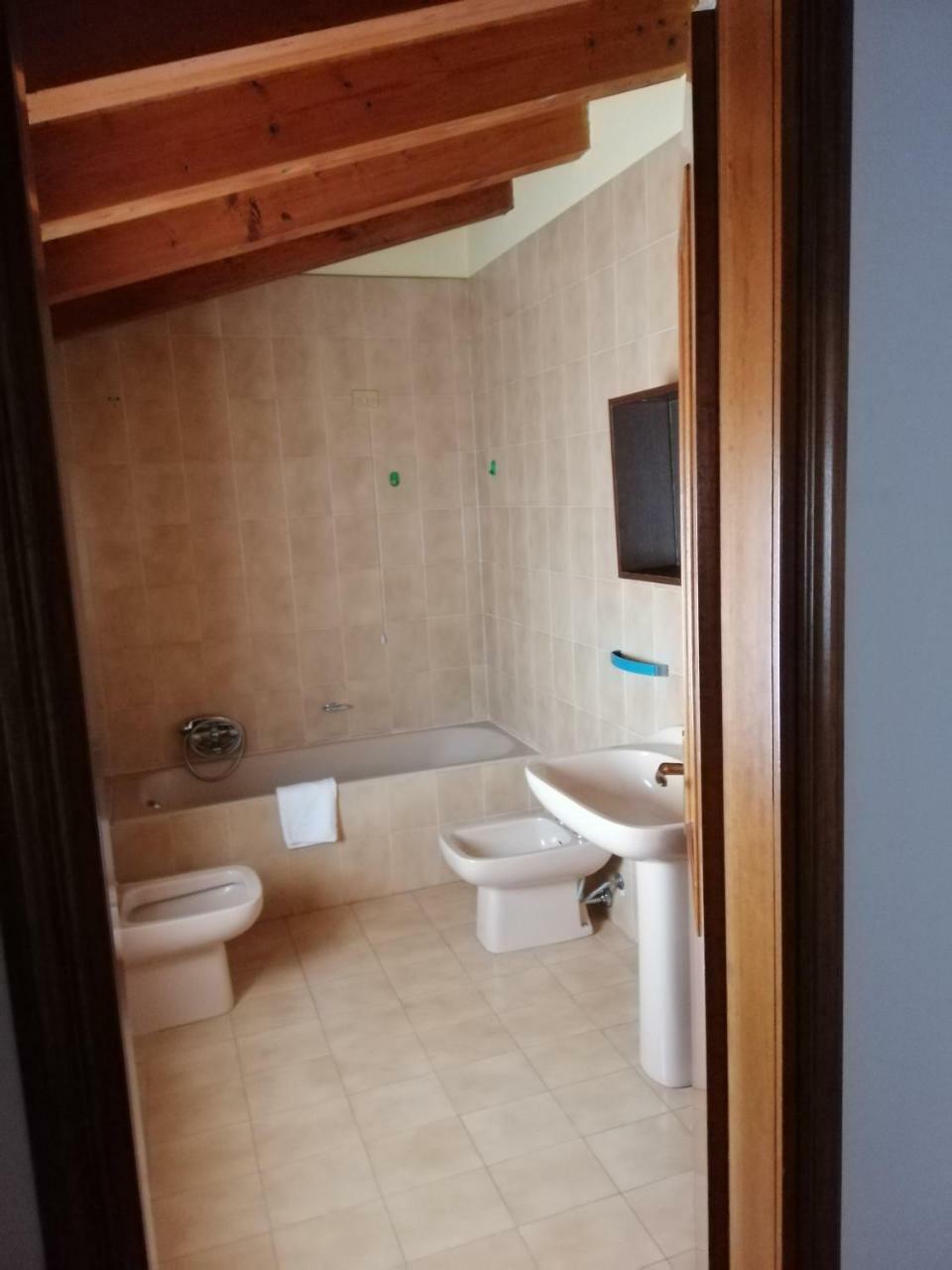 Agriturismo Licensi Del Bresa Villa Monzambano Exteriör bild